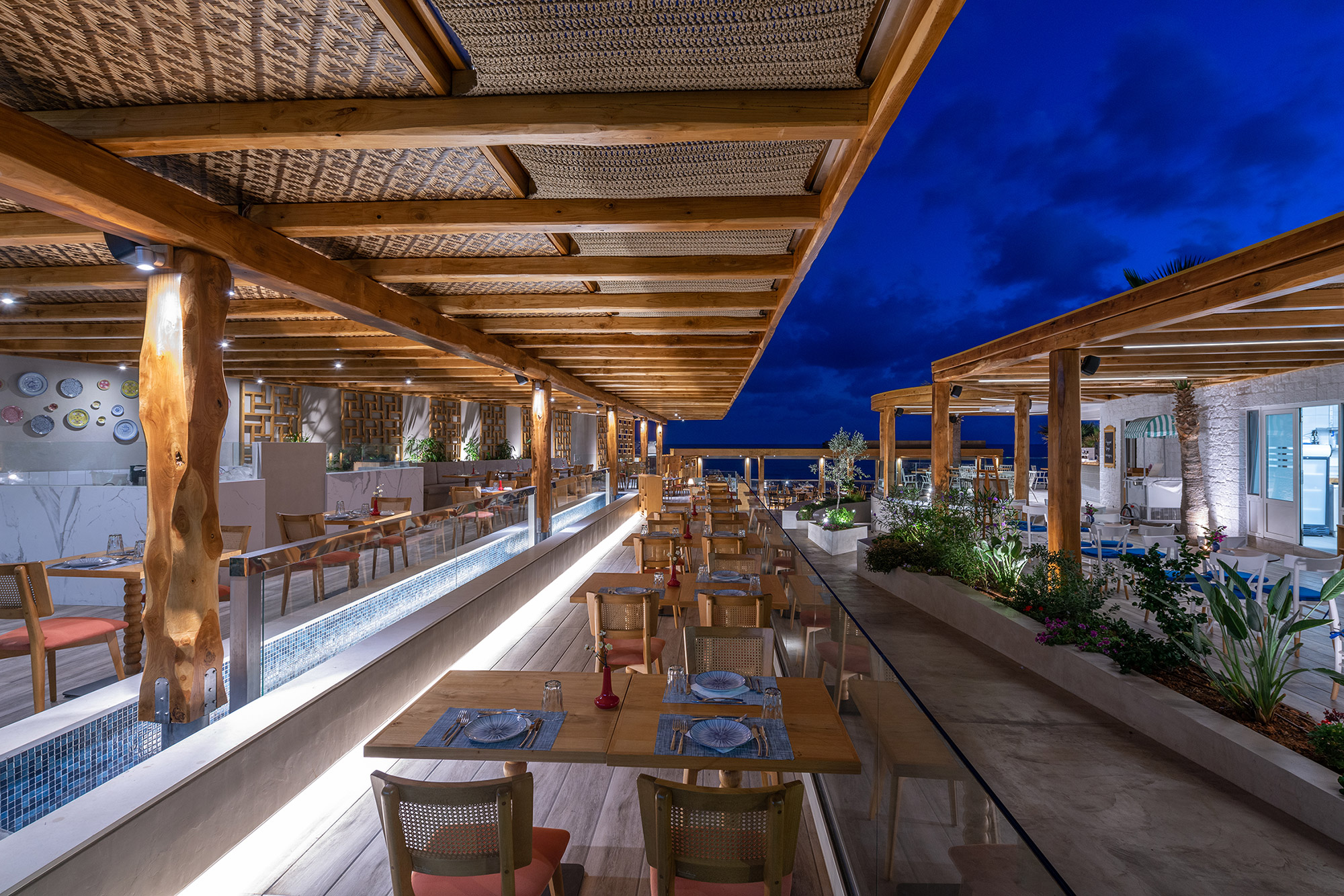 Restaurant with a view of the sky